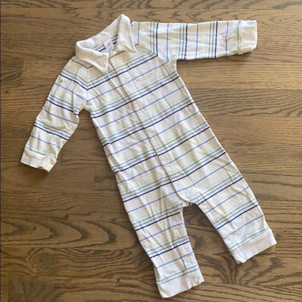 Baby Gap one piece body suit